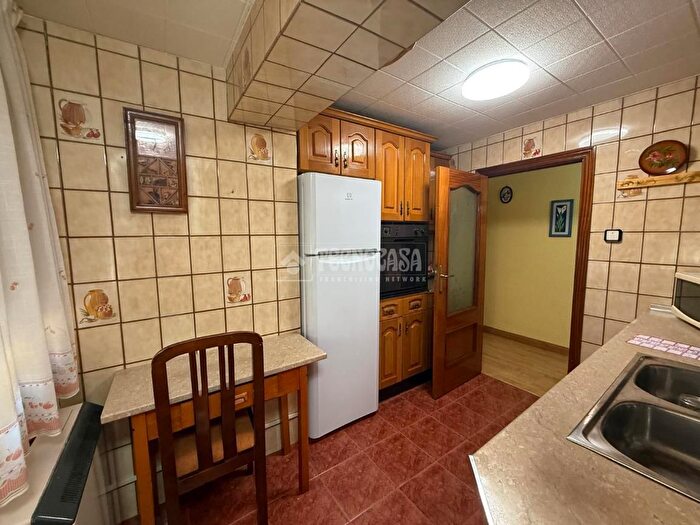 Casas en venta y pisos alquiler - 1