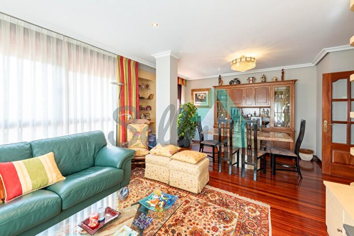 Casas en venta y pisos alquiler - 2