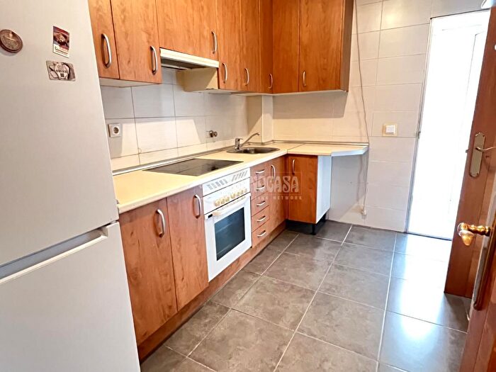 Casas en venta y pisos alquiler - 2