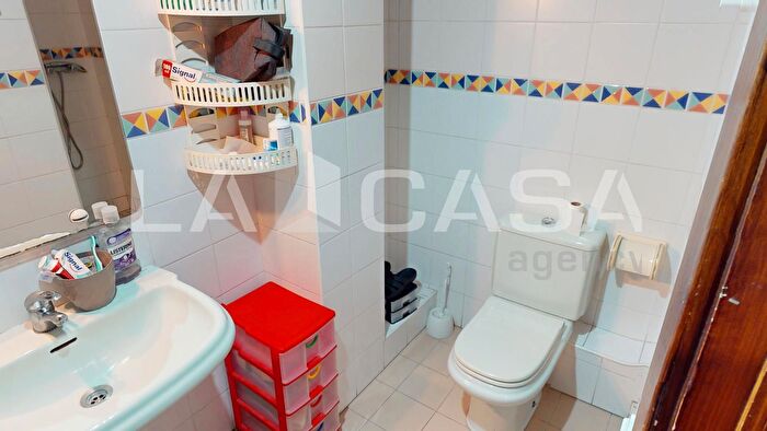 Casas en venta y pisos alquiler - 2
