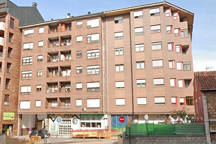Casas en venta y pisos alquiler - 1