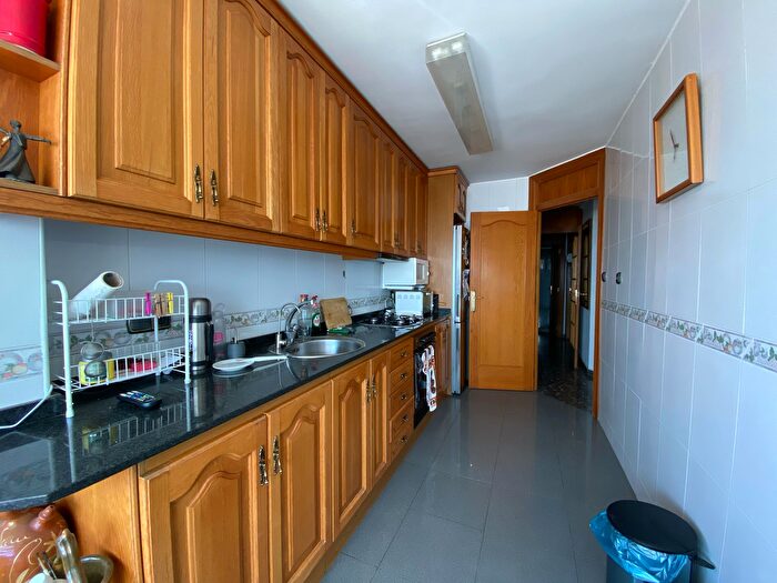 Casas en venta y pisos alquiler - 2