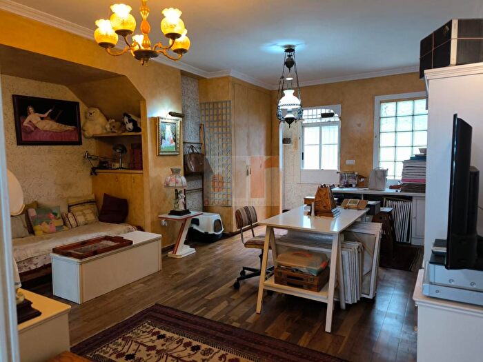 Casas en venta y pisos alquiler - 1