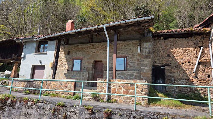Casa en venta en San Martín del Rey Aurelio, Asturias de 2 habitaciones