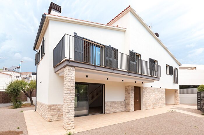 Casa en alquiler en Centre, Sant Just Desvern de 3 habitaciones