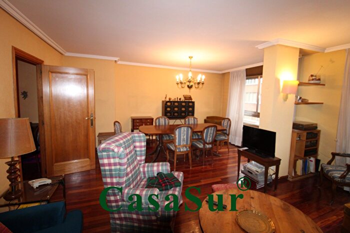 Casas en venta y pisos alquiler - 1