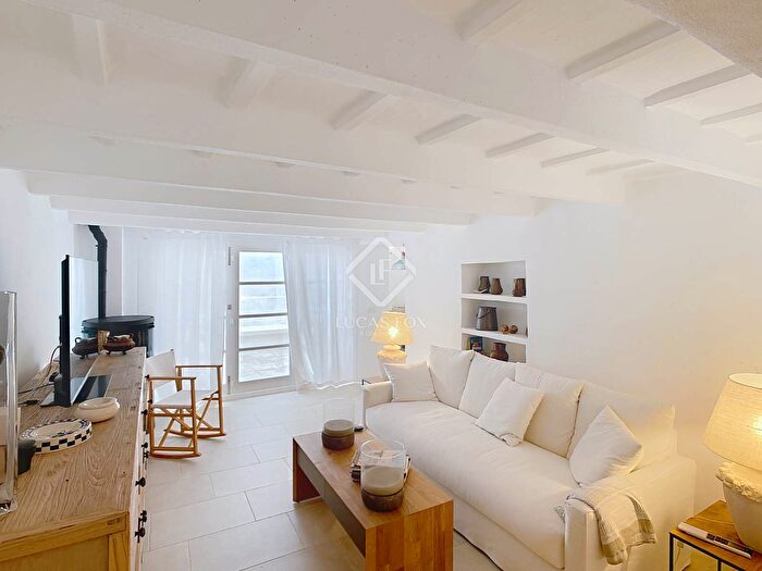 Casas en venta y pisos alquiler - 2