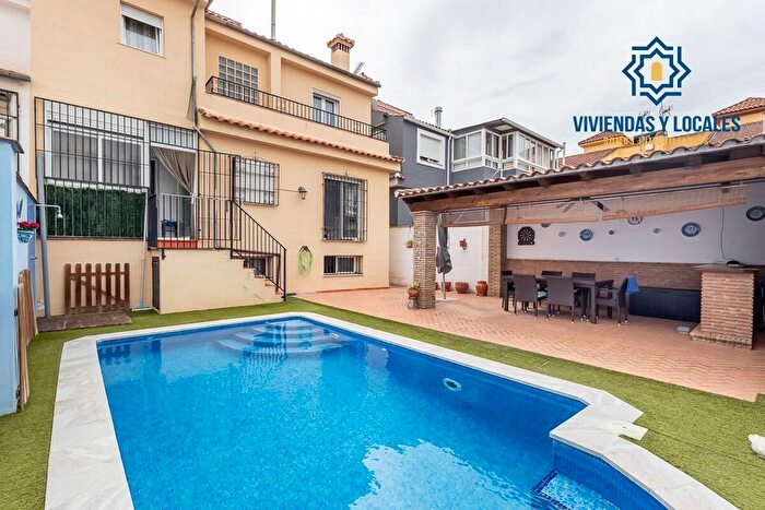 Casas en venta y pisos alquiler - 1