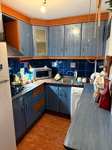 Casas en venta y pisos alquiler - 2