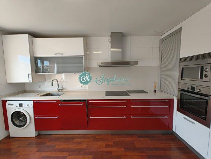Casas en venta y pisos alquiler - 3
