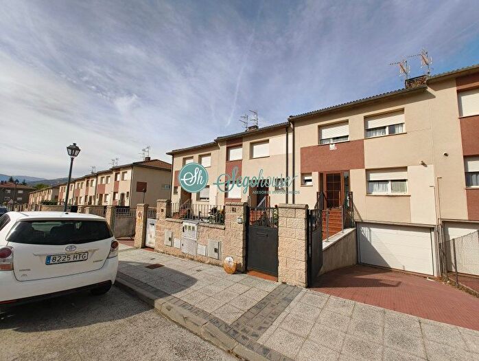 Casas en venta y pisos alquiler - 1