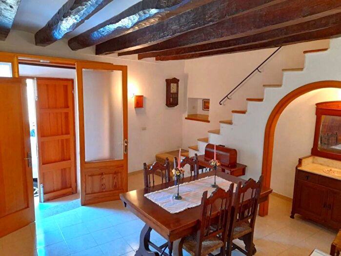 Casas en venta y pisos alquiler - 1