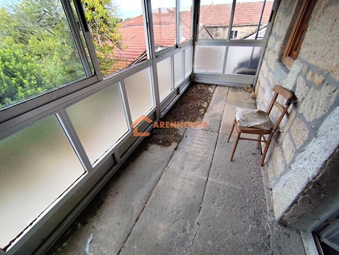 Casas en venta y pisos alquiler - 3