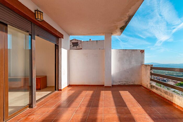 Piso en venta en Cogollos de la Vega, Granada de 2 habitaciones
