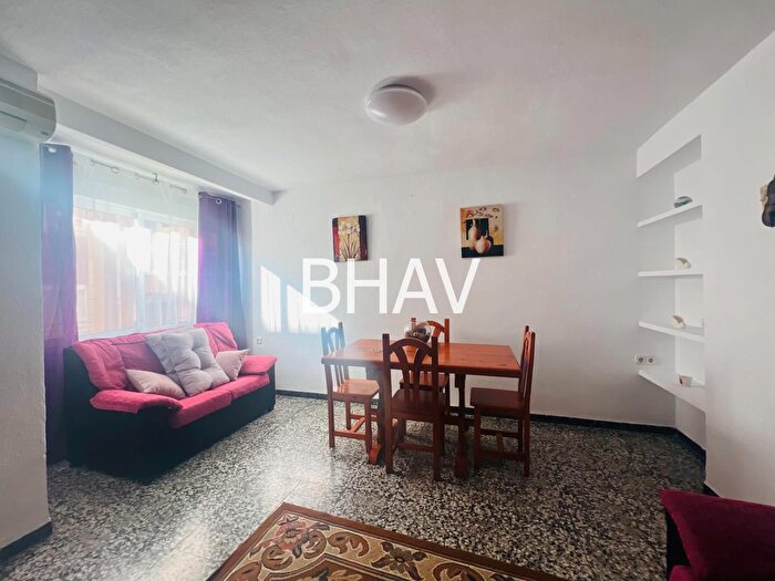 Piso en venta en Pla Carolinas, Carolinas Bajas de 3 habitaciones