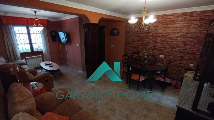 Casas en venta y pisos alquiler - 2