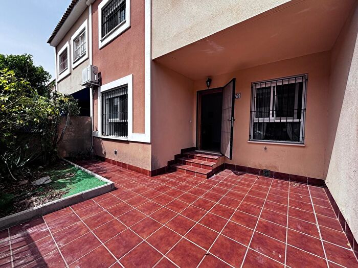 Casas en venta y pisos alquiler - 1
