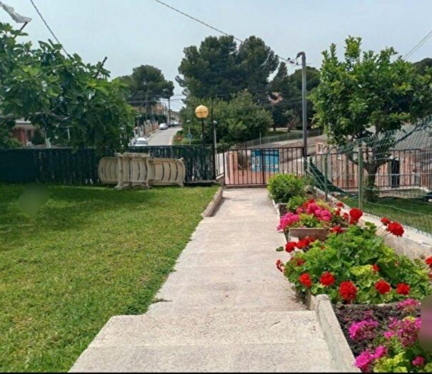 Casa en venta en Cataluña, Tarragona de 4 habitaciones