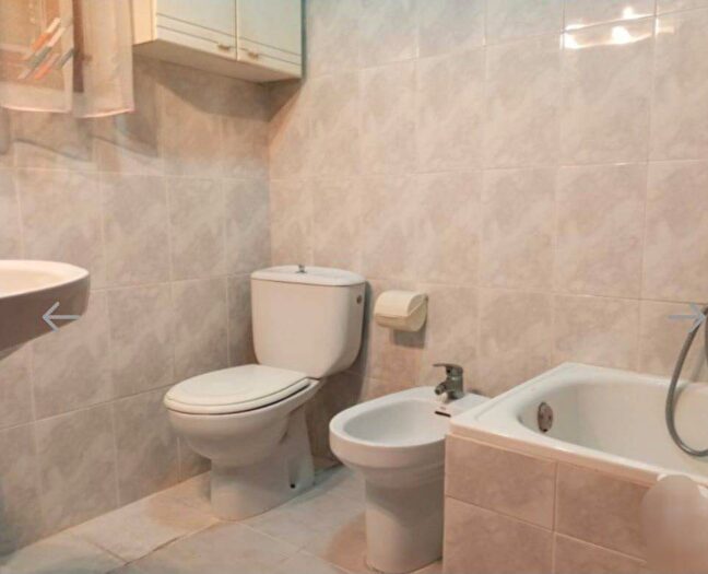 Casas en venta y pisos alquiler - 3