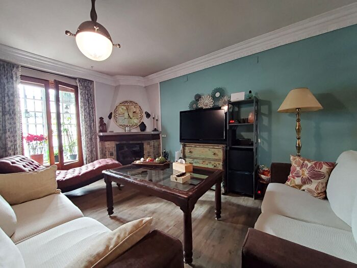 Casas en venta y pisos alquiler - 2