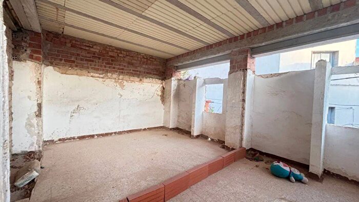 Casas en venta y pisos alquiler - 2