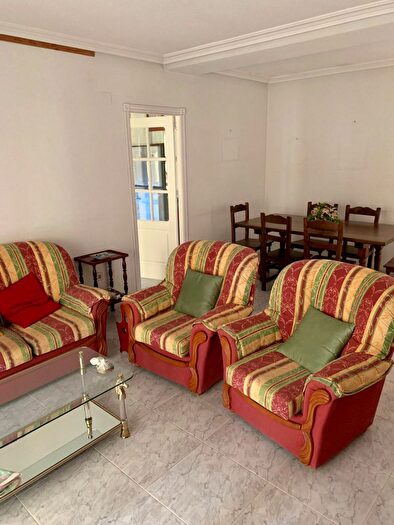 Casas en venta y pisos alquiler - 2