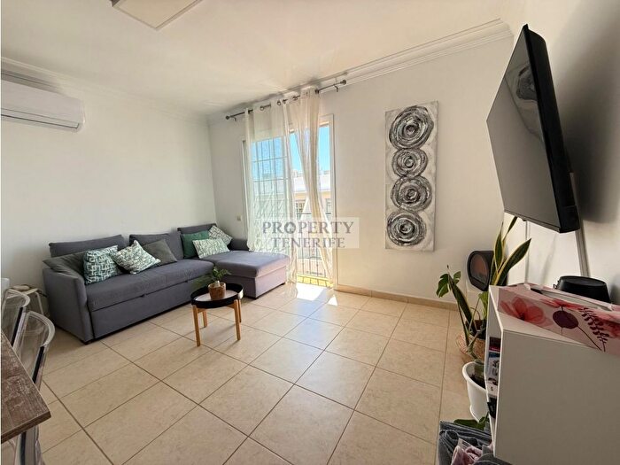 Piso en venta en Los Abrigos, Granadilla de Abona de 2 habitaciones