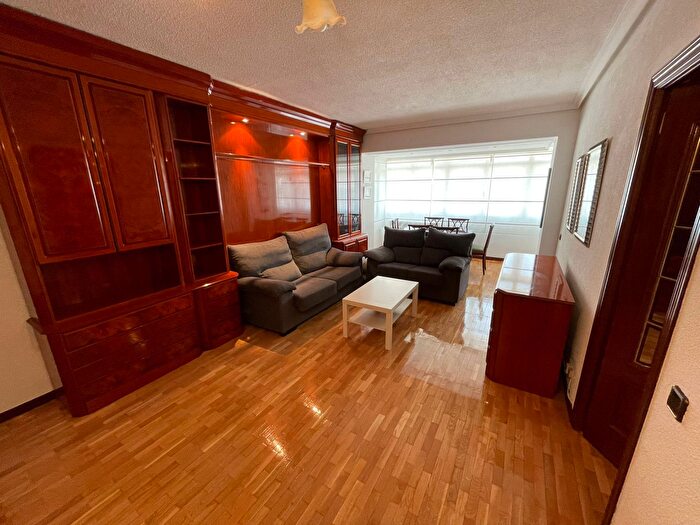 Casas en venta y pisos alquiler - 2