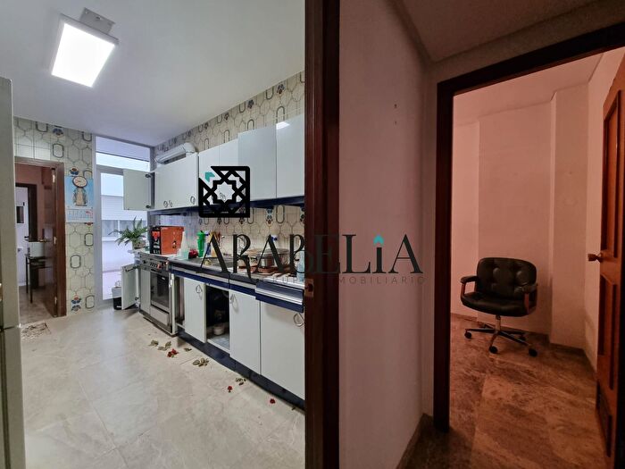 Casas en venta y pisos alquiler - 3
