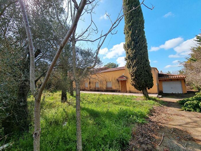 Casa en venta en Palau de Santa Eulàlia, Girona de 5 habitaciones