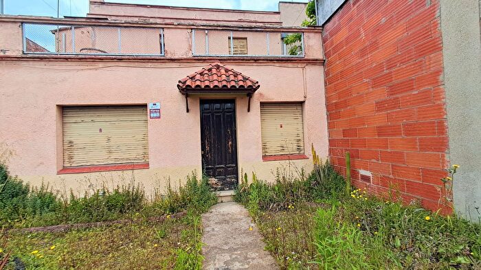 Casas en venta y pisos alquiler - 1