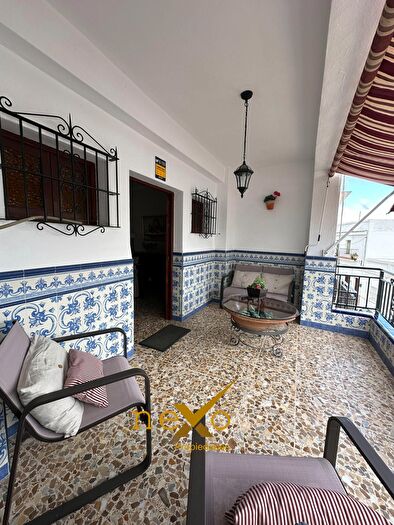 Casas en venta y pisos alquiler - 3