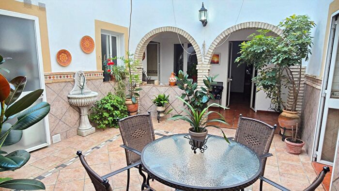 Casa en venta en Centro, Sta Marina San Andrés San Pablo San Lorenzo de 8 habitaciones