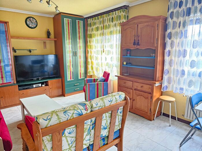 Casas en venta y pisos alquiler - 2