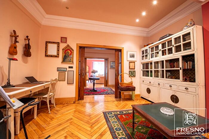 Casas en venta y pisos alquiler - 1