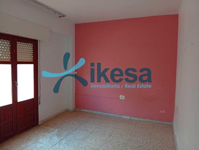 Casas en venta y pisos alquiler - 3