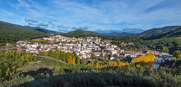 Casa en venta en Pinofranqueado, Cáceres de 2 habitaciones
