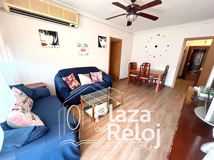 Casas en venta y pisos alquiler - 1
