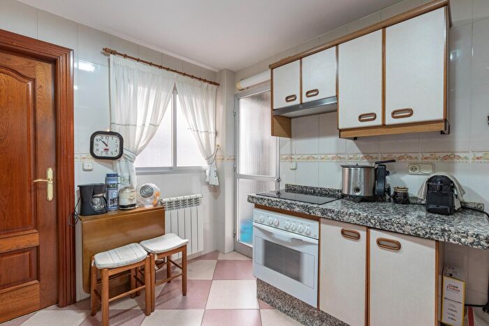 Casas en venta y pisos alquiler - 2