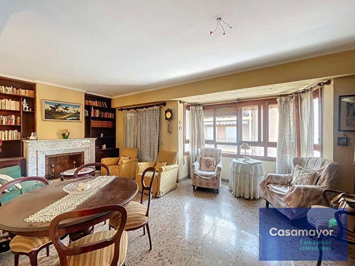 Casas en venta y pisos alquiler - 1