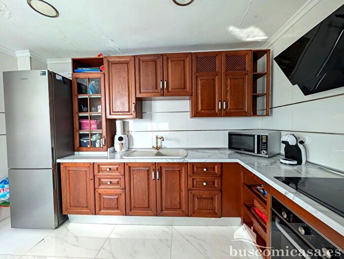 Casas en venta y pisos alquiler - 3