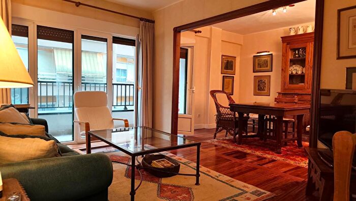 Piso en venta en Zarautz, Gipuzkoa de 3 habitaciones