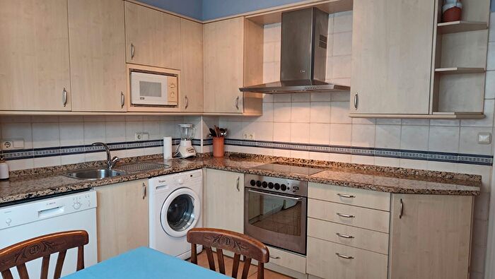 Casas en venta y pisos alquiler - 3