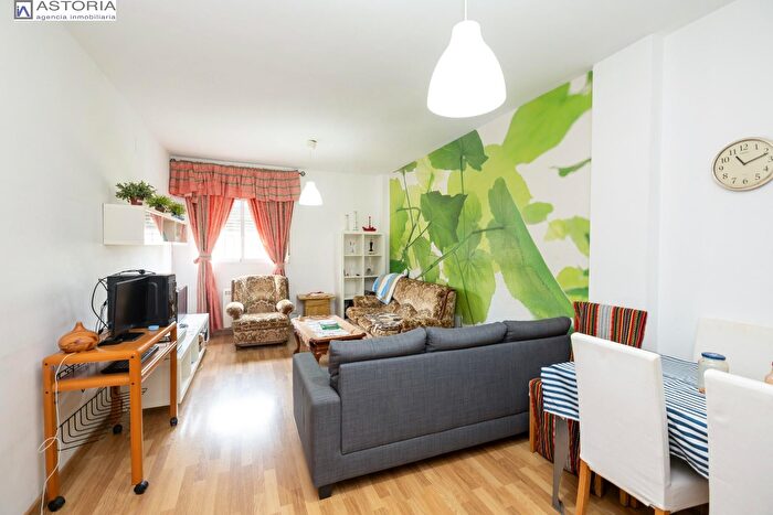 Casas en venta y pisos alquiler - 2