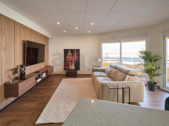 Piso en venta en Fenals, Lloret de Mar de 3 habitaciones