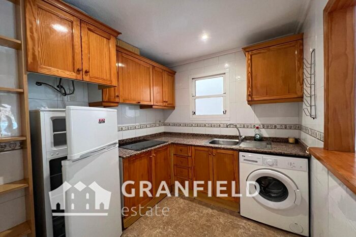 Casas en venta y pisos alquiler - 3