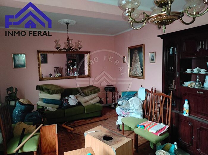 Casas en venta y pisos alquiler - 1