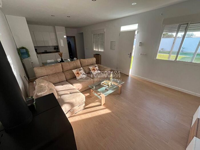 Casas en venta y pisos alquiler - 2