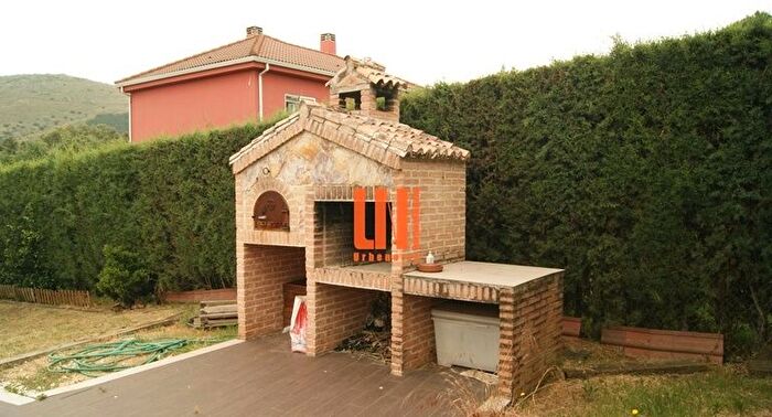 Casa en venta en Los Ángeles de San Rafael, El Espinar de 3 habitaciones