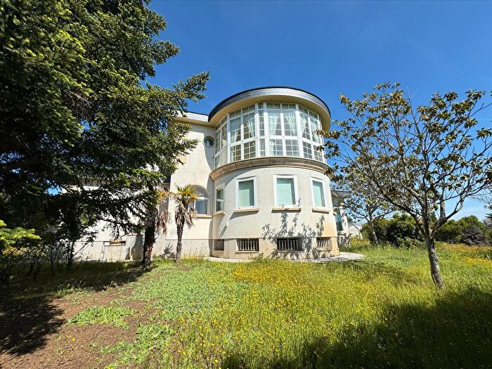 Casa en venta en Carbajosa de la Sagrada, Salamanca de 6 habitaciones